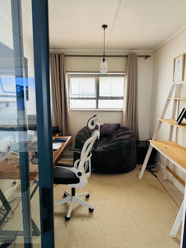 To Let 3 Bedroom Property for Rent in Sunningdale Western Cape